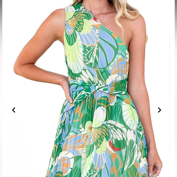 Gingham and Heels one-shoulder jungle print - Picture 4 of 8